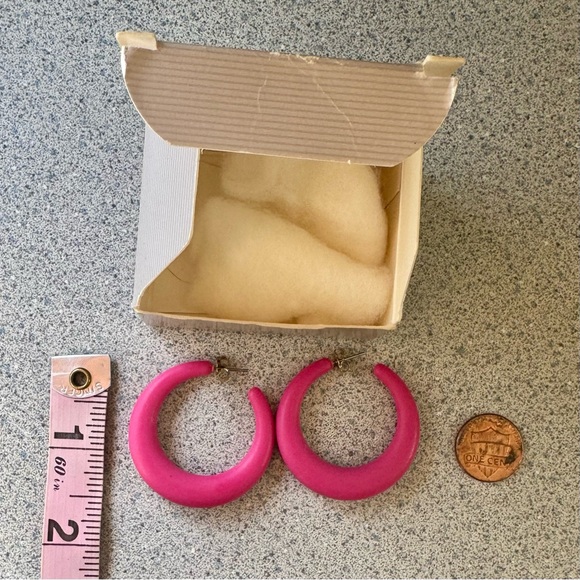 Vintage Avon carnival earrings 80s hoops NIB NWT pink jewelry Barbie 1980s neon - Picture 3 of 10